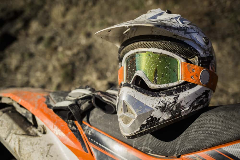 S-XL WANGFENG Motocross Helmet Unisex Offroad Helmet with Bluetooth for Adult Dirt Bike ATV Motorcycle Helmet Gloves Goggles Outdoor Full Face Downhill MX Crash Helmet DOT Approved 
