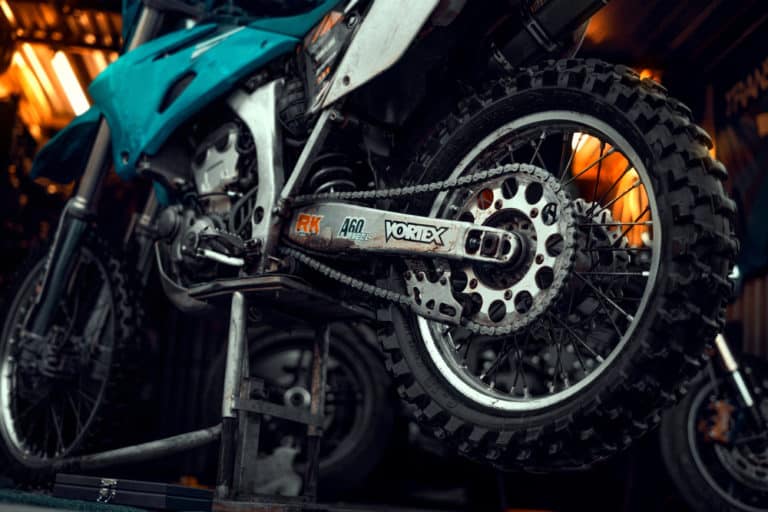 Dirt Bike Mechanic: Worthwhile Job To Learn? - Frontaer